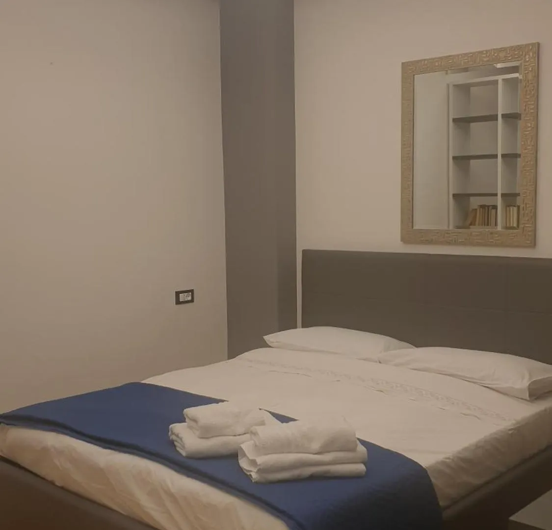 Apartment Allegro E Colorato Appartamento Metro A Rome Italy