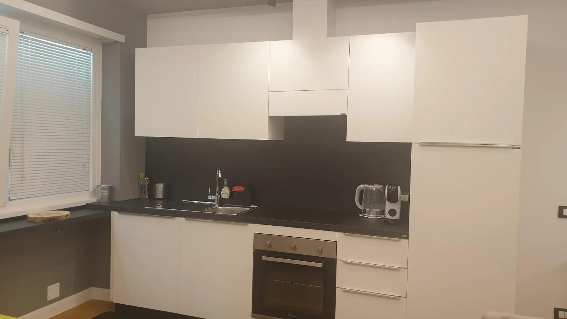 Apartment Allegro E Colorato Appartamento Metro A Rome